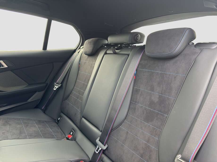 BMW 120 (Bild 14/18)