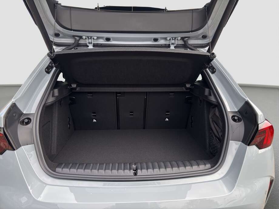 BMW 120 (Bild 15/18)