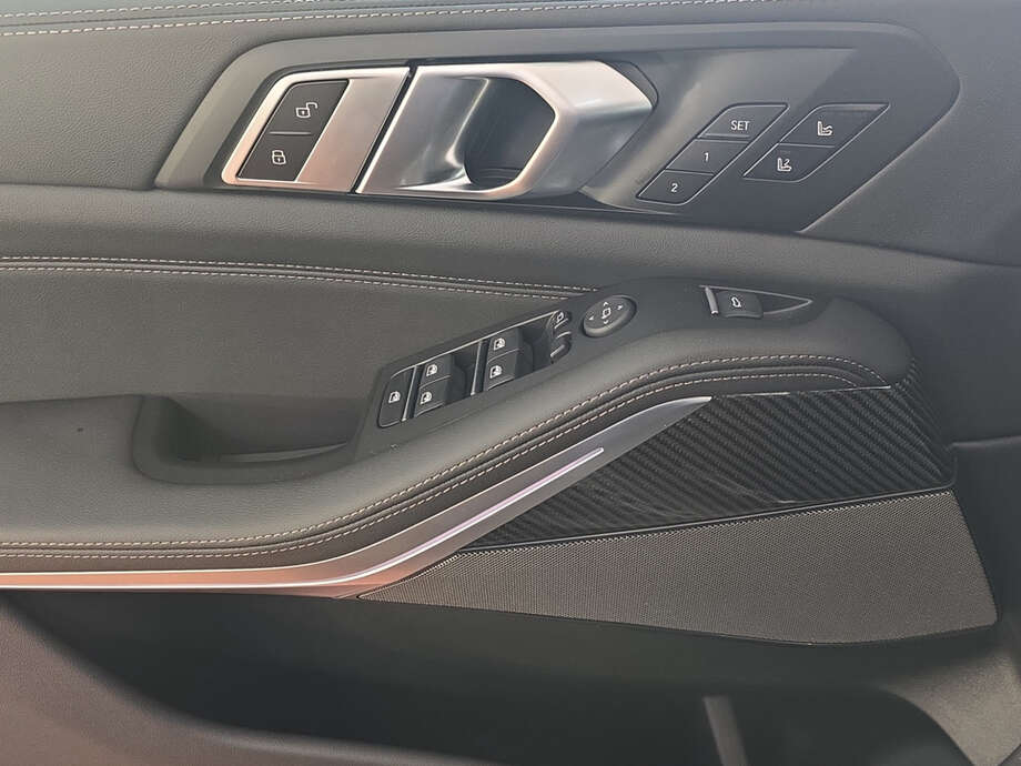 BMW X5 (Bild 16/18)