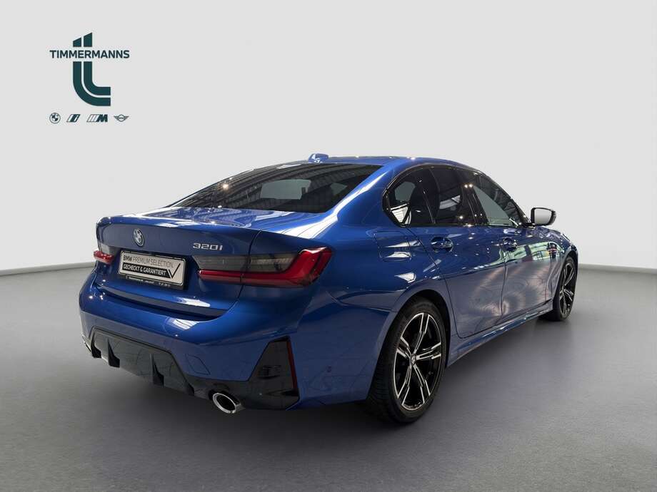 BMW 320i (Bild 5/19)