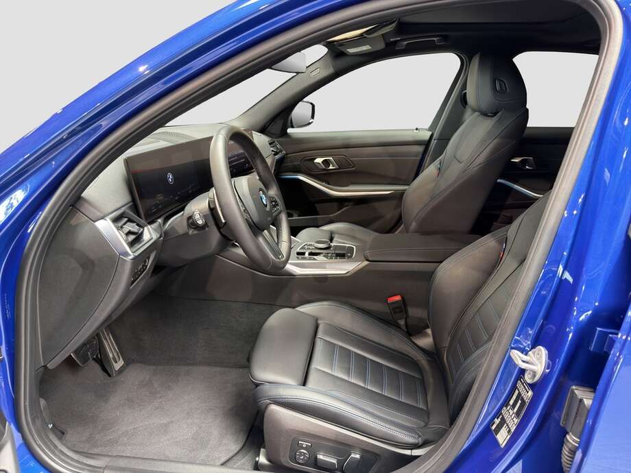BMW 320i (Bild 11/19)