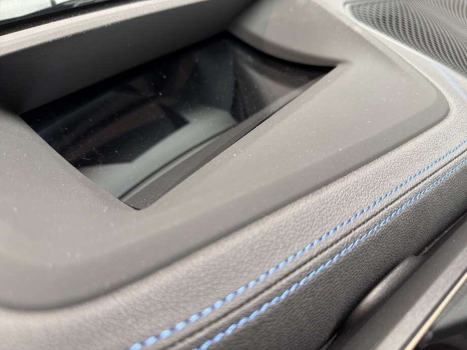 BMW 320i (Bild 17/19)