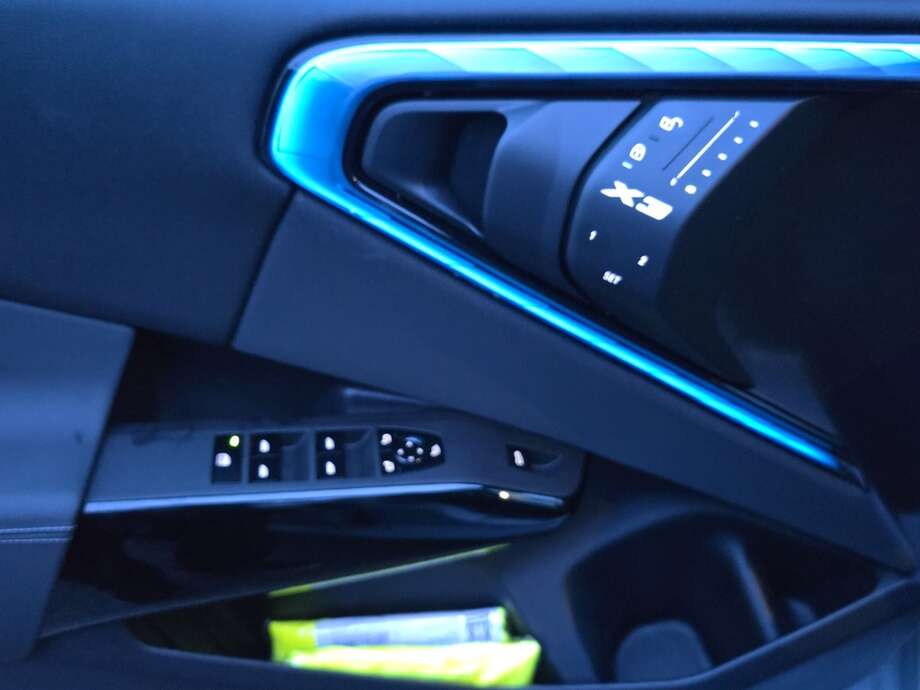 BMW X3 (Bild 16/18)