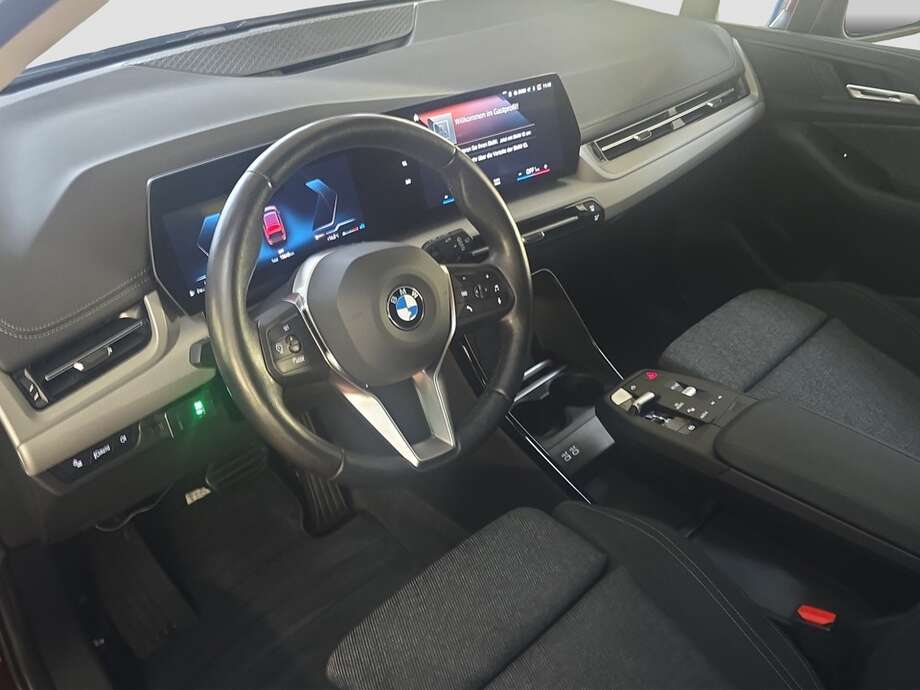 BMW 218 Active Tourer (Bild 10/18)