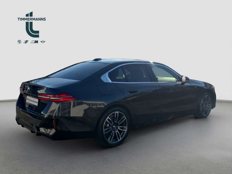 BMW 520d (Bild 5/19)