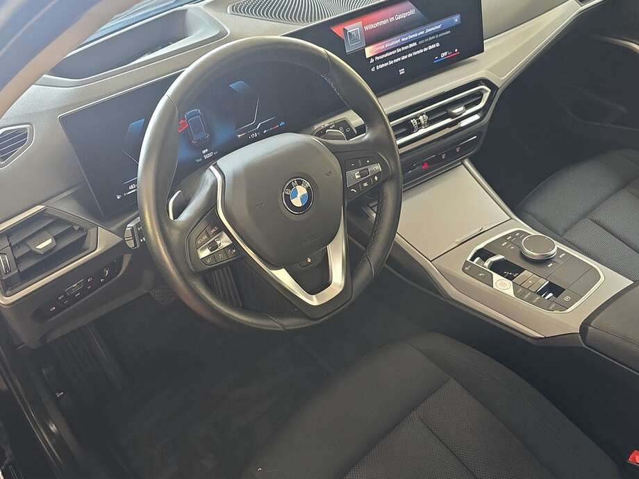 BMW 330d (Bild 11/20)