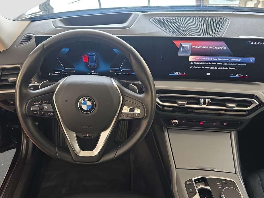 BMW 330d (Bild 14/20)