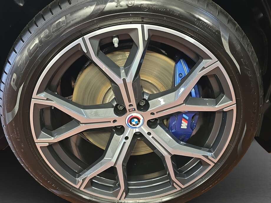 BMW X5 (Bild 9/19)