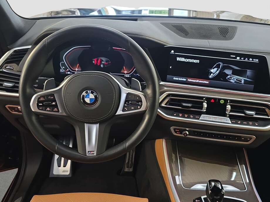 BMW X5 (Bild 13/19)