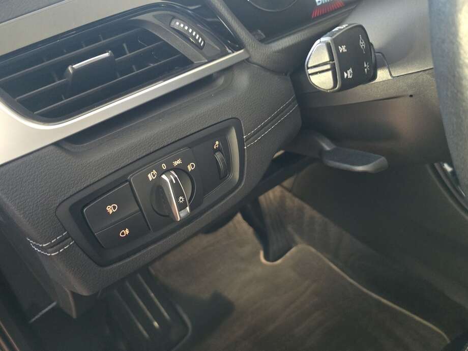 BMW X2 (Bild 17/18)