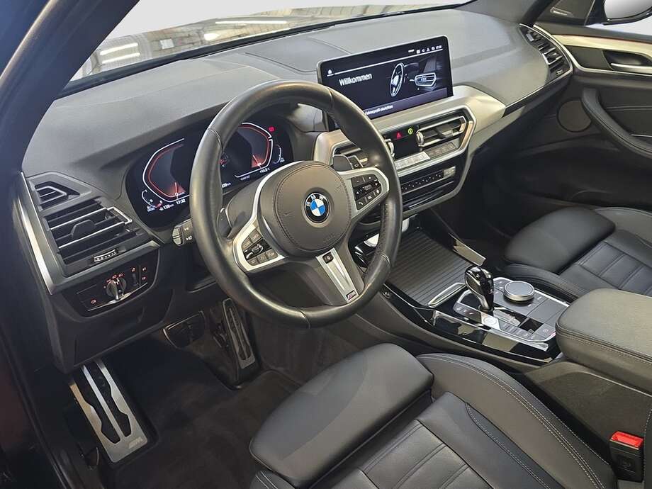 BMW X3 (Bild 10/18)