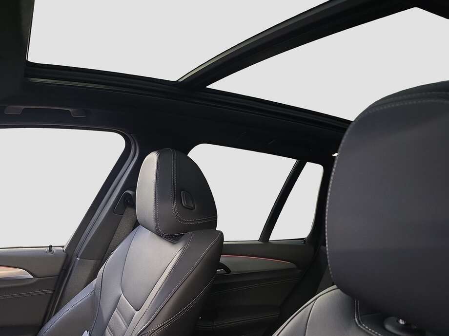 BMW X3 (Bild 11/18)
