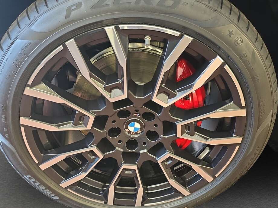 BMW X5 (Bild 9/19)