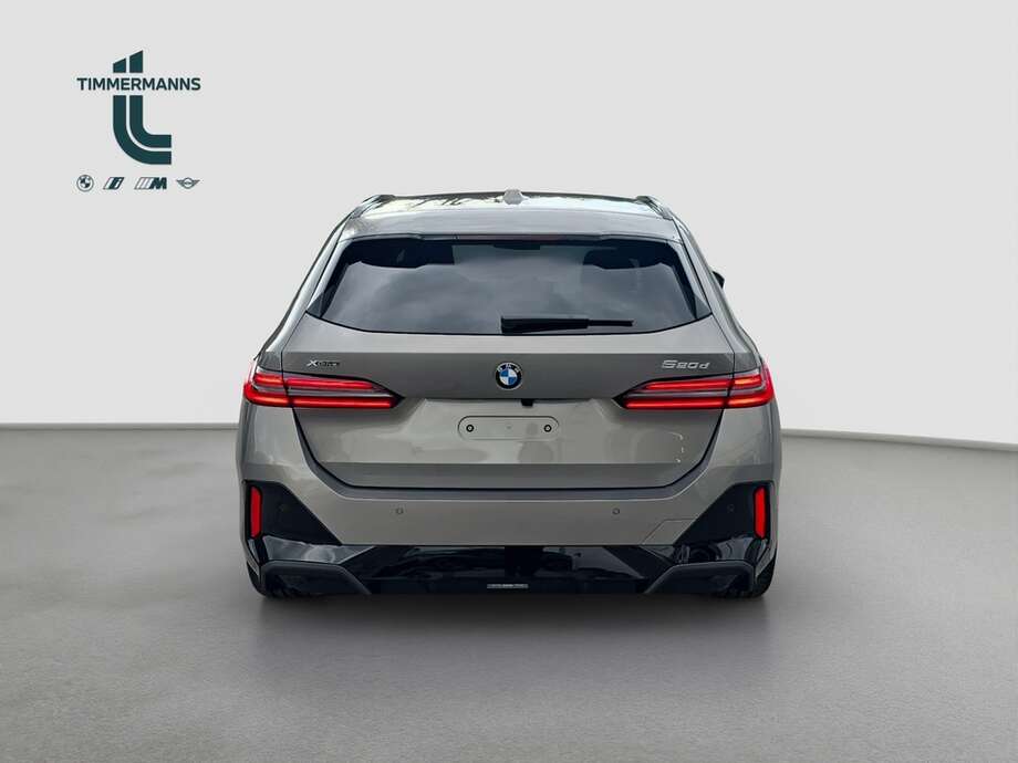 BMW 520d xDrive (Bild 4/18)