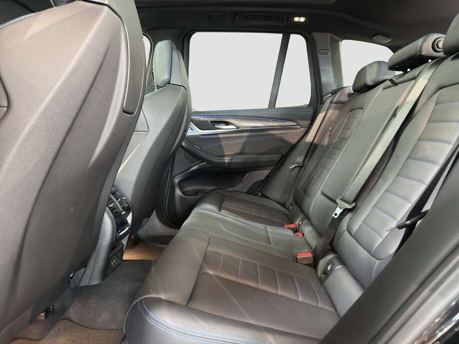 BMW X3 (Bild 14/18)