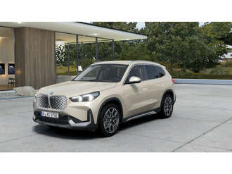 BMW iX1 xDrive30 (Bild 1/5)