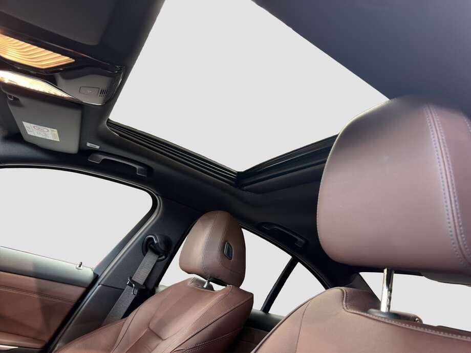BMW M340d xDrive Auto (Bild 12/18)