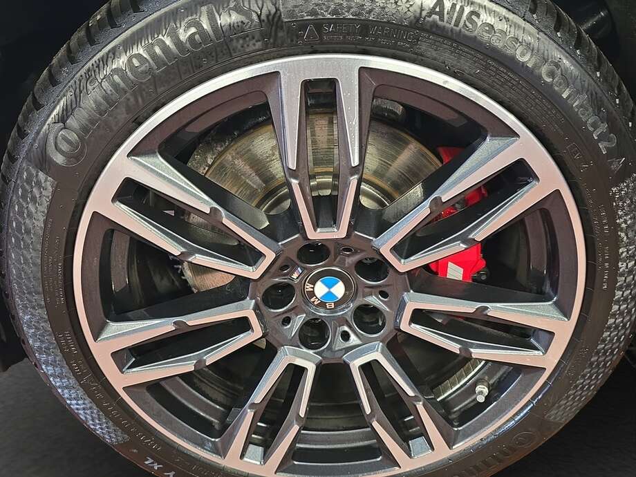 BMW 520d (Bild 9/19)