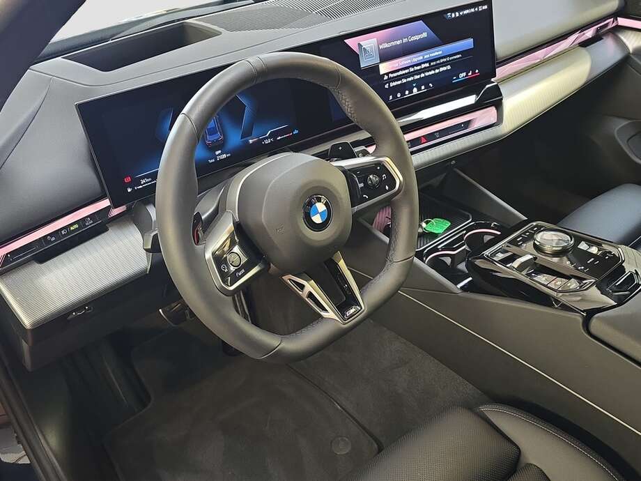 BMW 520d (Bild 10/19)