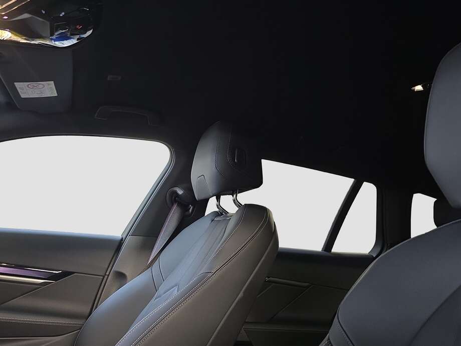 BMW 520d (Bild 11/19)