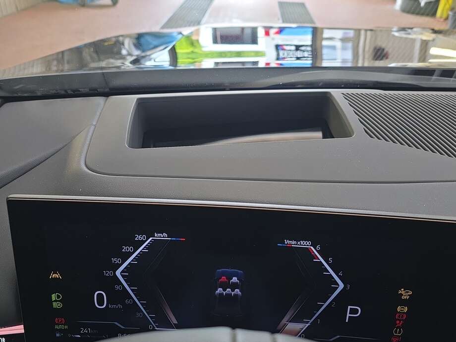 BMW 520d (Bild 18/19)