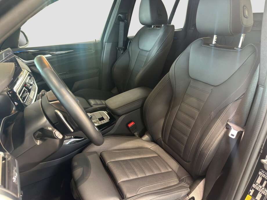 BMW X3 (Bild 10/17)