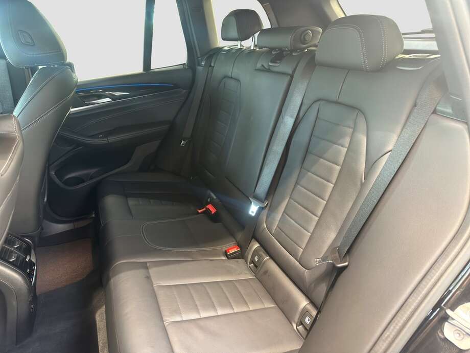 BMW X3 (Bild 13/17)