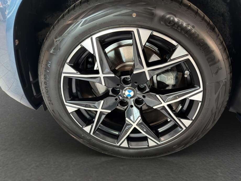 BMW X3 (Bild 9/17)