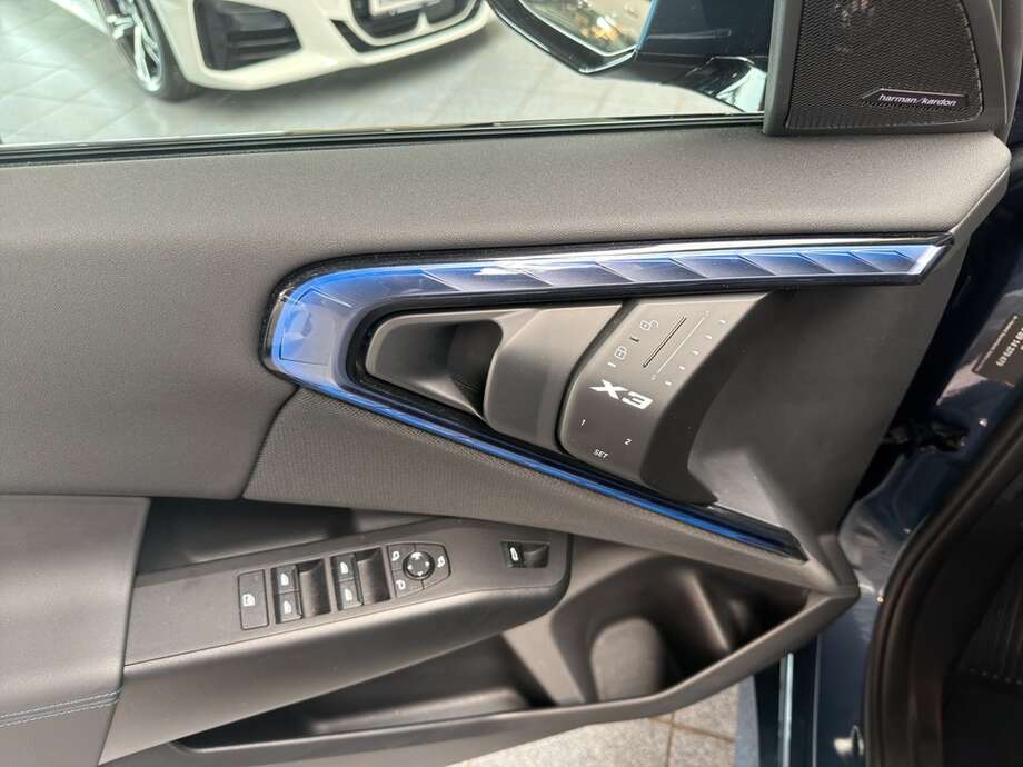 BMW X3 (Bild 17/17)