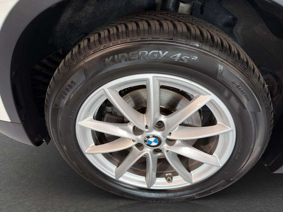 BMW X1 (Bild 8/15)