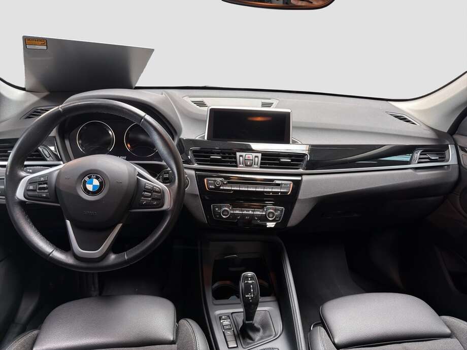 BMW X1 (Bild 12/15)