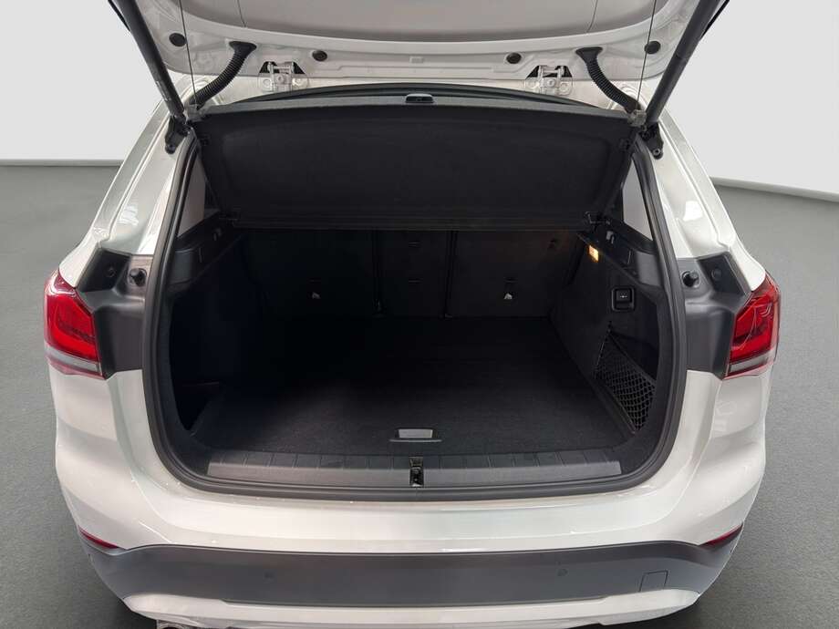 BMW X1 (Bild 14/15)
