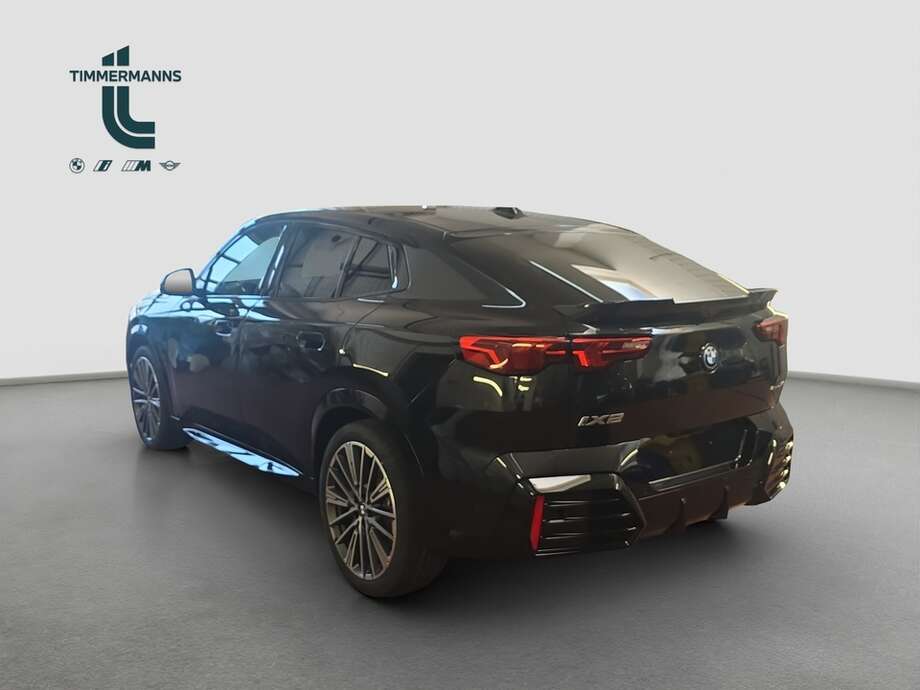 BMW iX2 eDrive20 (Bild 3/18)