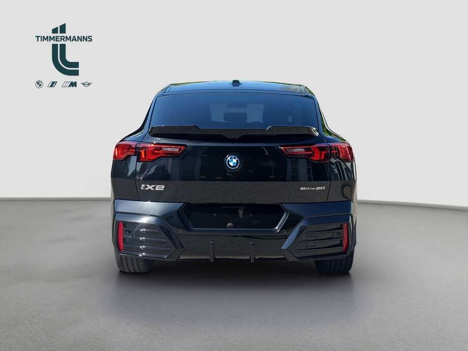 BMW iX2 eDrive20 (Bild 4/18)