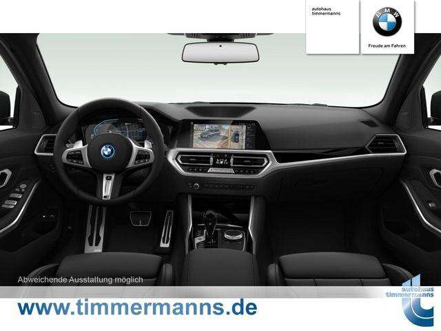 BMW 330e (Bild 4/6)