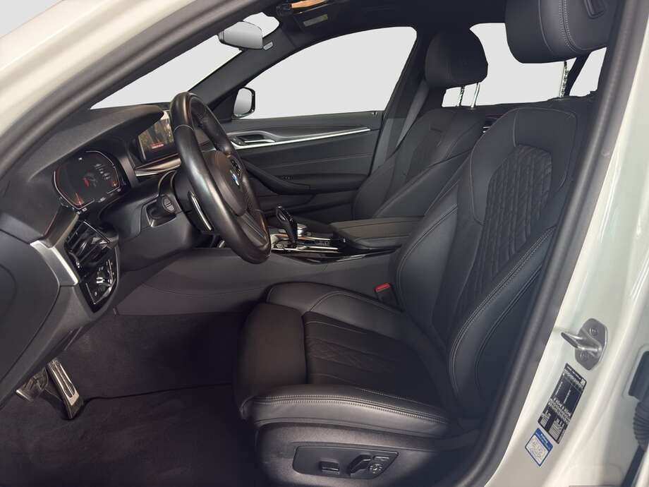 BMW 520d (Bild 11/23)
