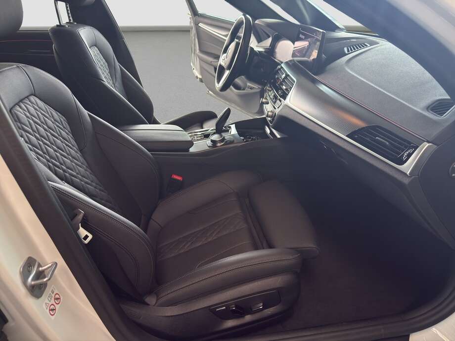 BMW 520d (Bild 17/23)