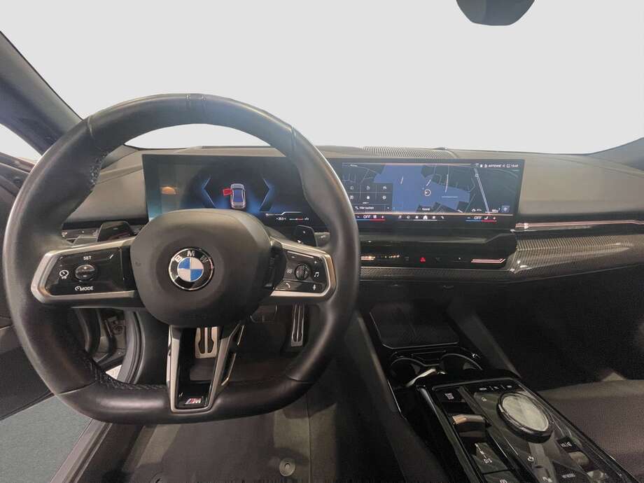 BMW 520i (Bild 12/16)