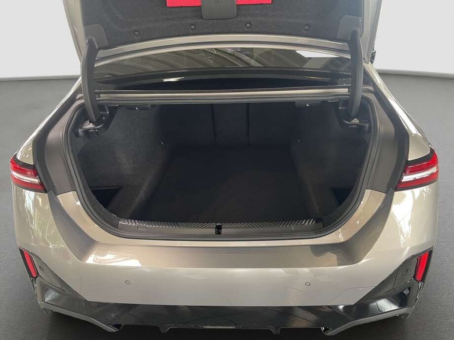 BMW 520i (Bild 14/16)