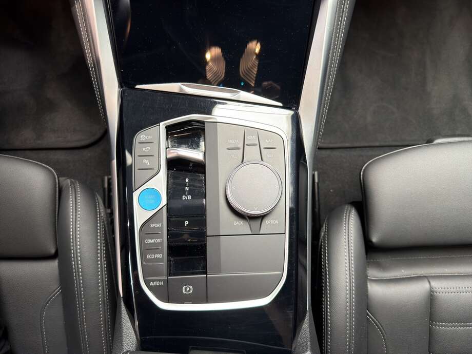 BMW i4 (Bild 17/18)