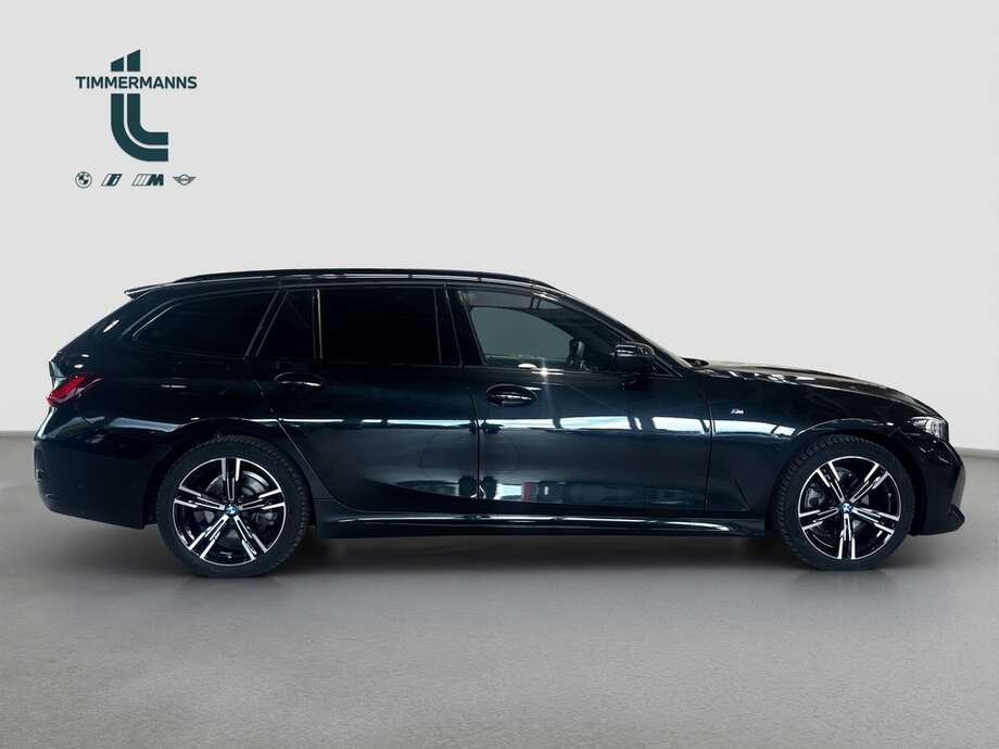 BMW 320d (Bild 5/15)