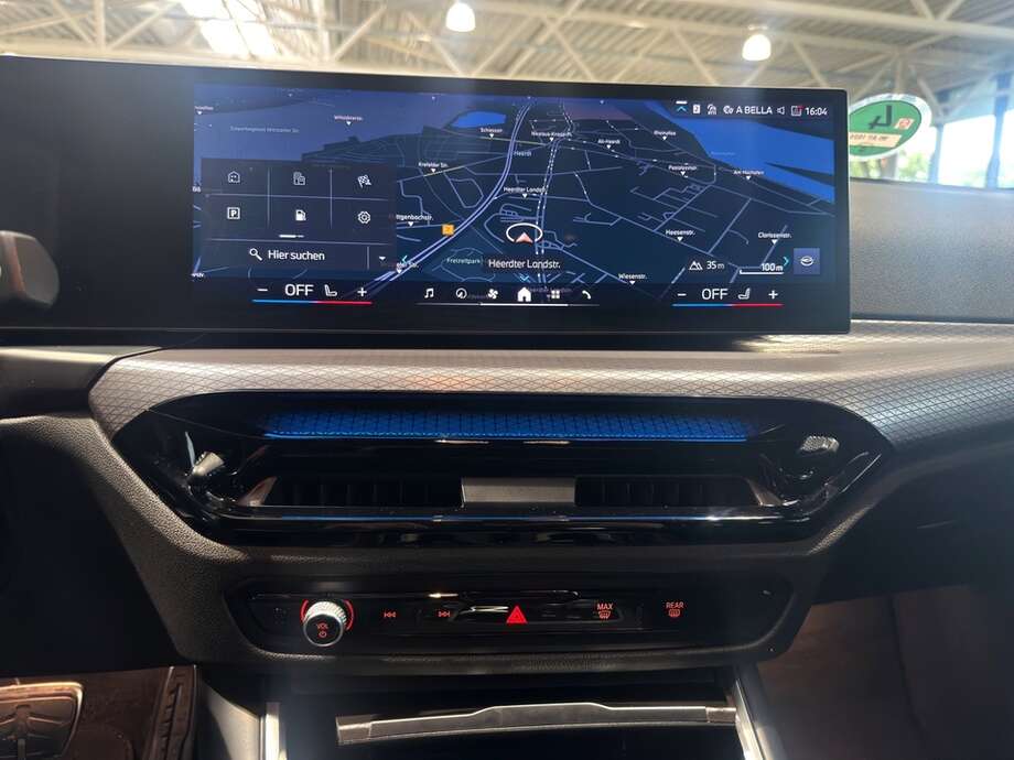 BMW 320d (Bild 13/15)