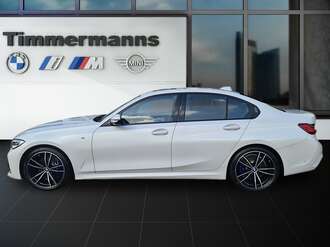 BMW 330i (Bild 2/2)
