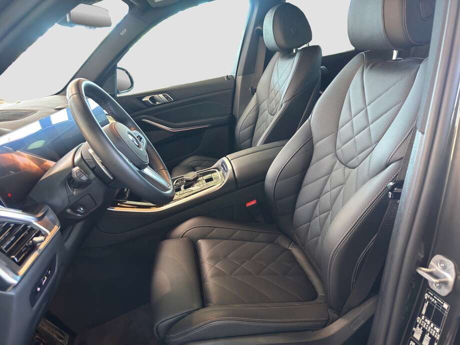 BMW X5 (Bild 9/15)