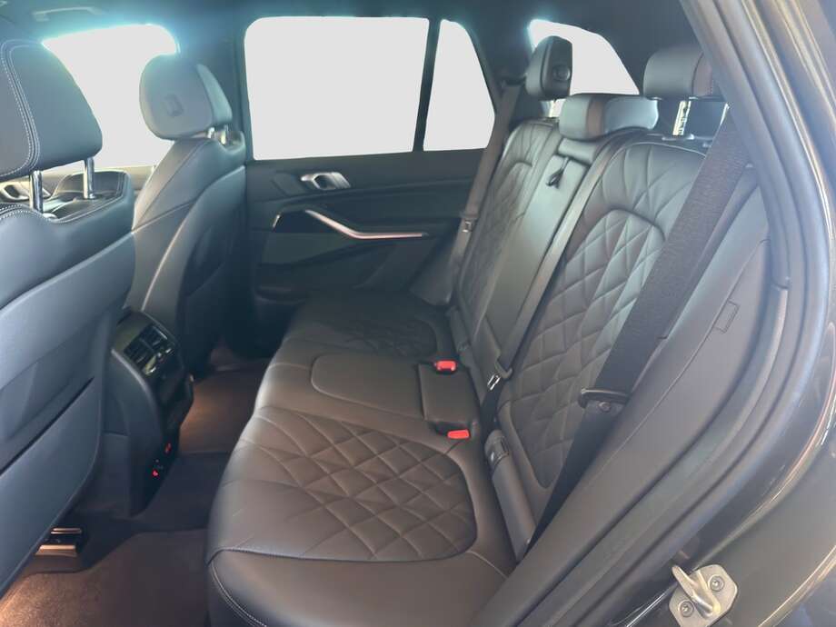 BMW X5 (Bild 13/15)