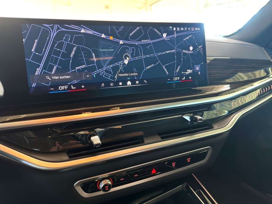 BMW X5 (Bild 14/15)