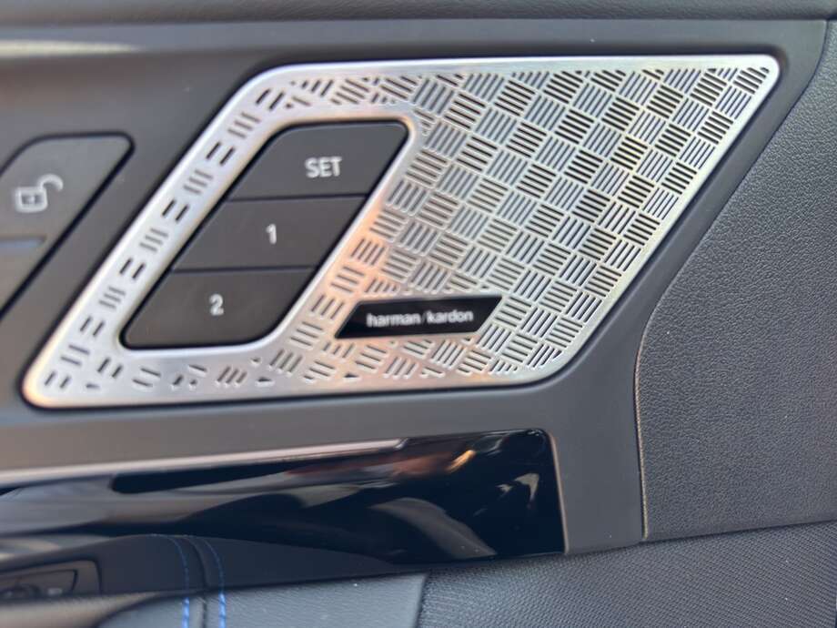 BMW 220 Active Tourer (Bild 17/18)