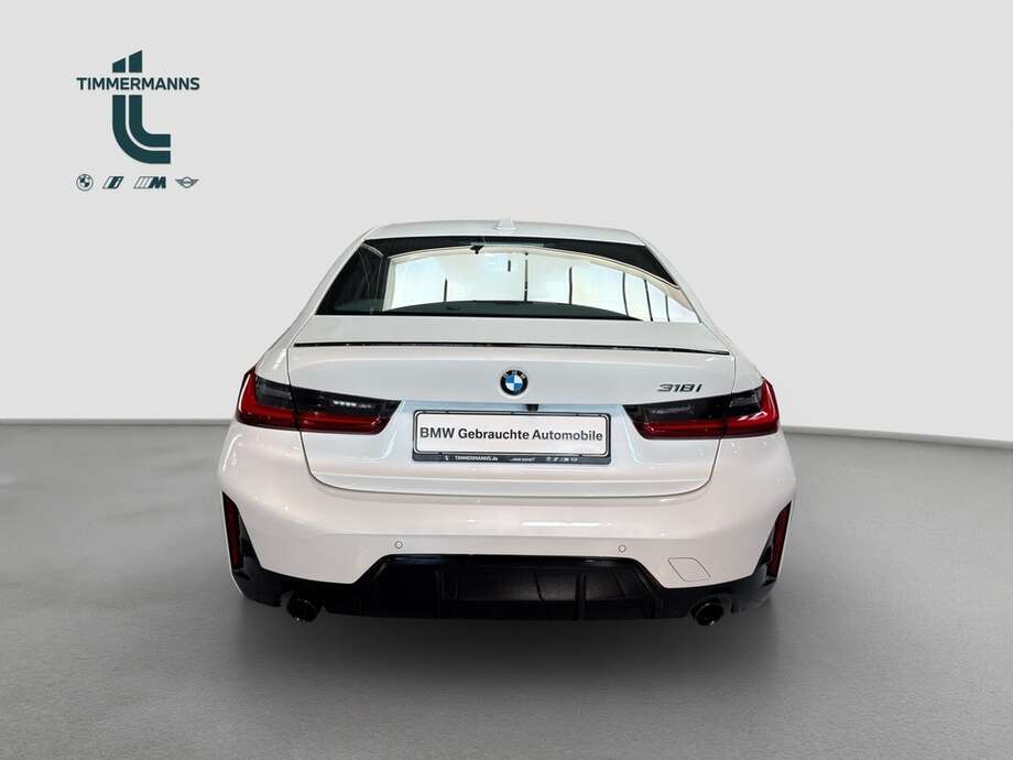 BMW 318i (Bild 4/18)