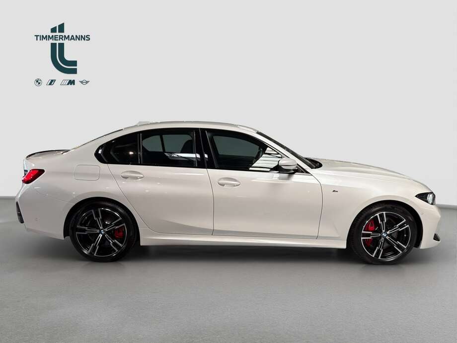 BMW 318i (Bild 6/18)