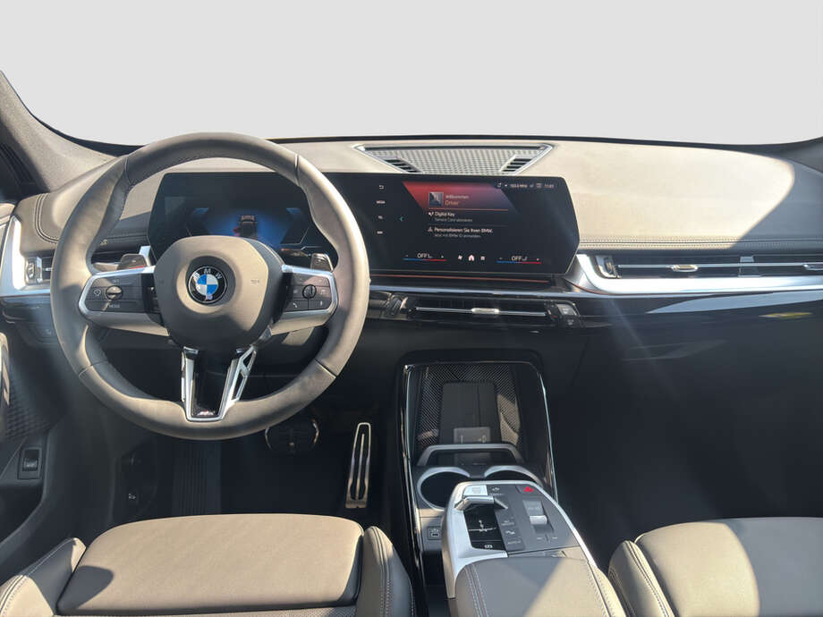 BMW X1 (Bild 12/18)
